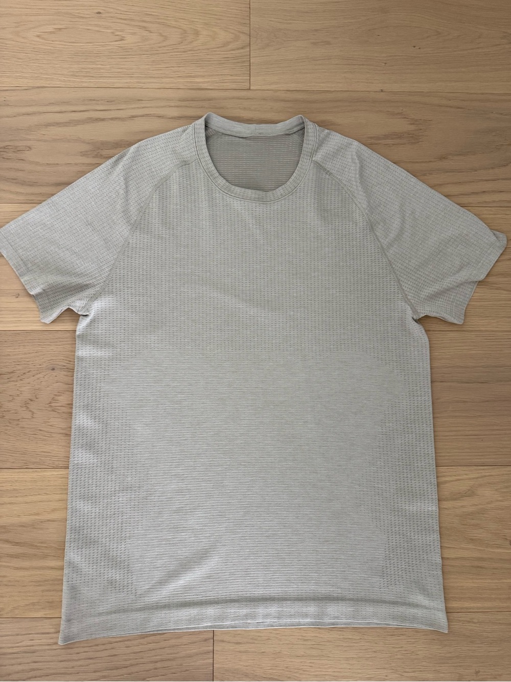 lululemon athletica Men's Short Sleeve Crew Shirt - Heather Light Gray